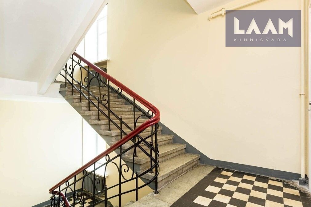 Harju maakond, Tallinn, Kesklinna linnaosa, Pronksi tn 10 — 8
